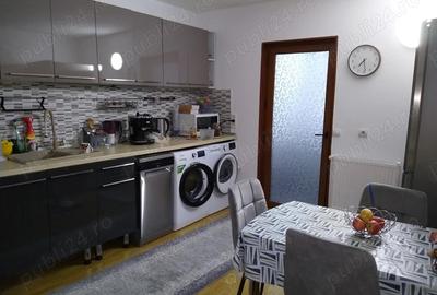 Apartament cu 2 camere decomandat în Petros - 7