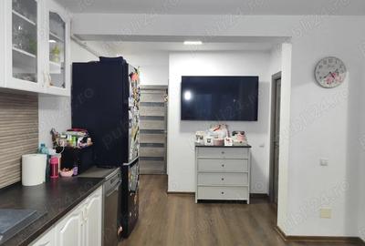 Apartament cu 3 camere decomandat în Florești - 10