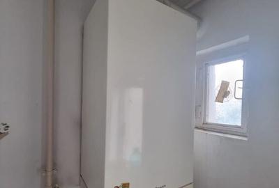 Faleza nord-apartament 4 camere decomandat cu gaze - 16