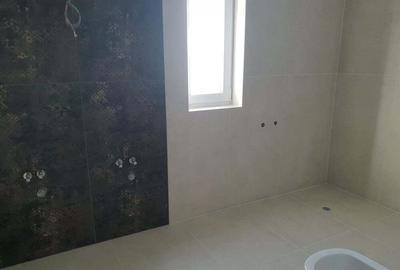 Casă cu 4 camere în Sânandrei