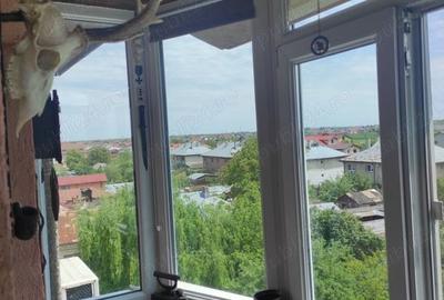 Apartament semidecomandat 3 camere - 4