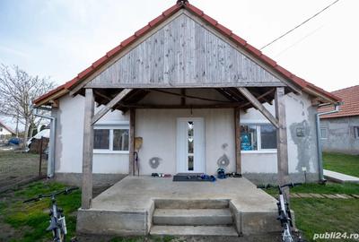 Casă cu 3 camere cu Teren 727 Mp în Beba Veche