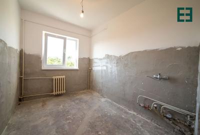 Apartament cu 3 camere etajul 4 - Cartierul A. Vlaicu - Arad - 9