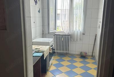 Apartament cu 3 camere semidecomandat în Giurgiului - 1