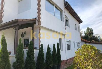 Casă individuală cu 11 camere cu Teren 500 Mp în Nord - 1