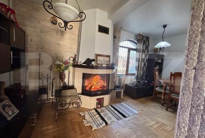 Casă cu 5 camere cu Teren 2300 Mp în Aninoasa - 11