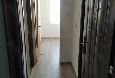 Garsonieră decomandată în Astra - 3