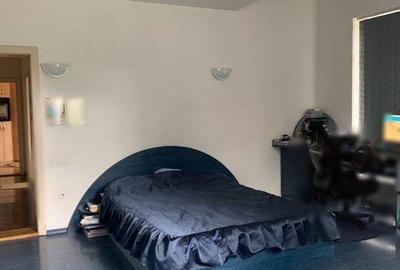 Apartament cu 3 camere decomandat în Grigorescu
