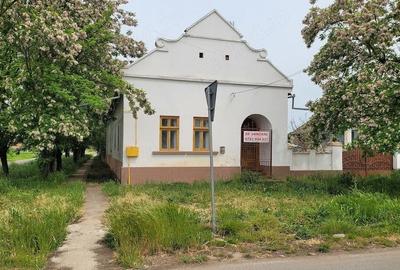 Casă cu 3 camere cu Teren 1434 Mp în Satchinez - 2