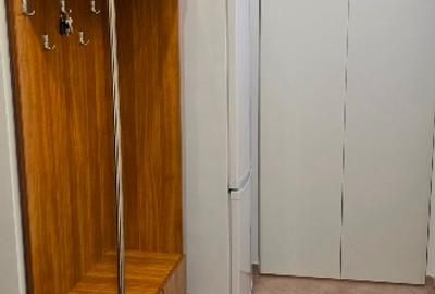 Garsonieră decomandată, mobilată în Titan