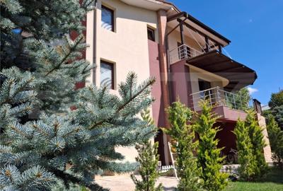 Vila exclusivista, zona Plopii fara Sot, garaj crama finisare si utilare de top - 7