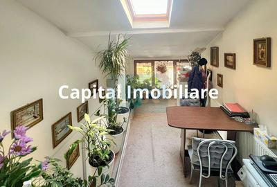 Casă cu 4 camere cu Canalizare în Centrul Civic - 3