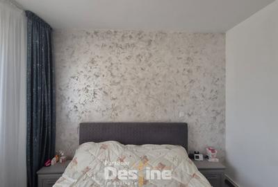 Apartament cu 2 camere semidecomandat, mobilat în Tractorul - 4