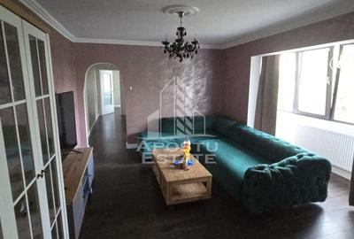 Apartament cu 3 camere in zona Circumvalatiunii cu centrala proprie