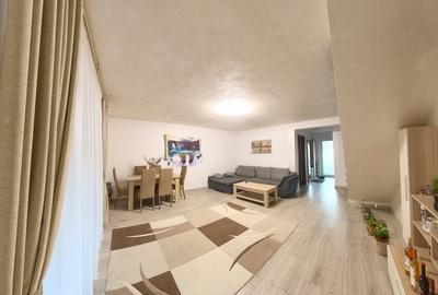 Duplex cu 3 camere în Exterior Est