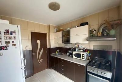 Apartament cu 2 camere decomandat în Rahova - 4