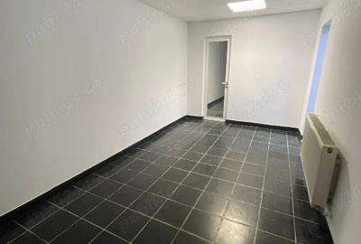 Spațiu comercial, de 40 mp, în Central - 5