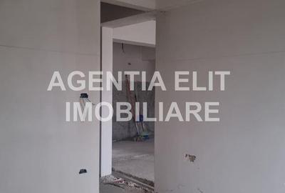 Apartament cu 3 camere semidecomandat în Central - 2