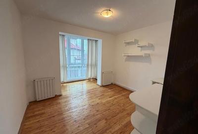 Apartament cu 3 camere decomandat în Central - 7