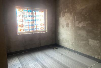 Casă cu 3 camere cu Canalizare în Lumina - 5