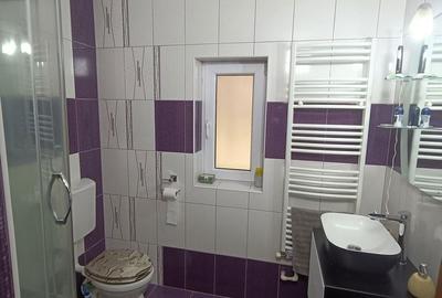 Casă cu 3 camere cu Teren 1760 Mp în Meteș - 5