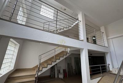 De vanzare Cladire Multifunctionala 600MP+Teren 1174... - 6