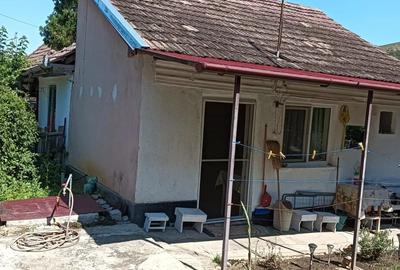 Casă cu 2 camere cu Teren 2615 Mp în Ocna Mureș - 1