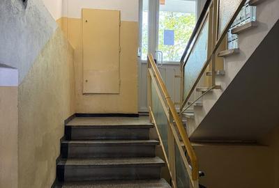 Apartament cu 3 camere decomandat în Valea Oltului - 14