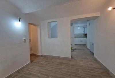 Spațiu comercial, de 90 mp, în Bălcescu - 5