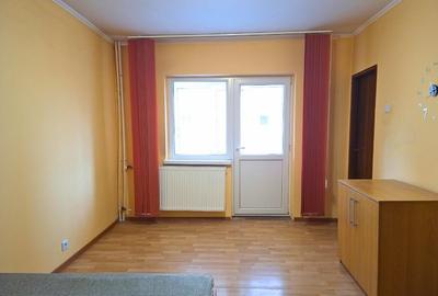 GARSONIERA - TRAIAN, ETAJUL 1 - 2