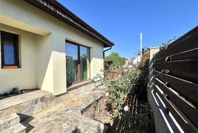 Casă cu 5 camere cu Teren 920 Mp în Nufărul - 1