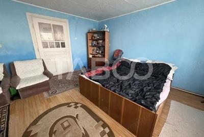 Casă cu 3 camere cu Teren 1293 Mp în Perșani - 13