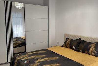 Apartament-Studio ( cu parcare )-Coresi - 2