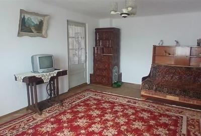 Casa 6 camere de vanzare Pucioasa 441 mp teren - 9