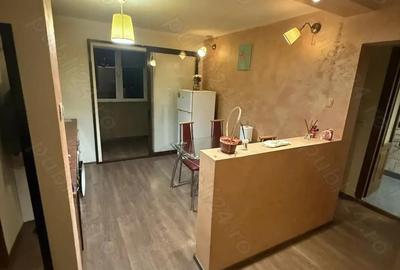 Apartament cu 2 camere decomandat în Central - 2