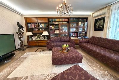 Casă cu 9 camere cu Teren 721 Mp în Crevedia - 11