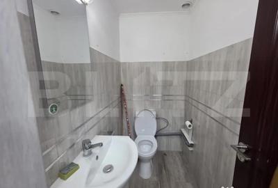 Spațiu comercial, de 73 mp, în Micro 4 - 3