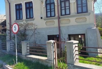 Casă cu 3 camere în Ștefănești - 7
