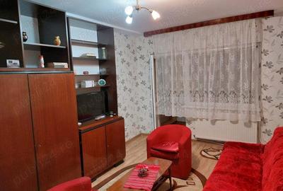 Inchiriere apartament 2 camere central - 2