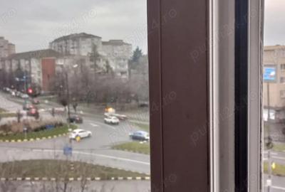 Apartament cu 3 camere decomandat în Rogerius