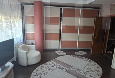Casă cu 7 camere cu Teren 550 Mp în Central - 5