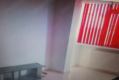 Apartament cu 3 camere semidecomandat în Central - 4