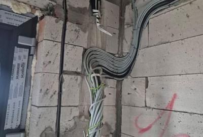 Casă cu 4 camere cu Teren 179 Mp în Primăverii