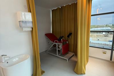 Spațiu comercial, de 239.91 mp, în Central - 4