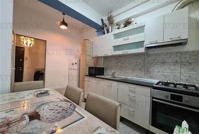 Garsoniera decomandata cu centrala proprie complet mobilata si utilata langa Ler Garsoniera decomandata cu centrala proprie complet mobilata si utilata langa Ler - 1