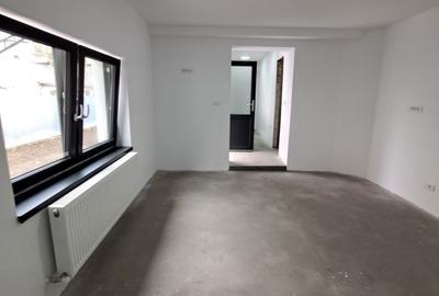 Casă cu 3 camere cu Teren 320 Mp în Central - 8