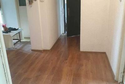 Apartament cu 4 camere decomandat în Micro 16 - 3
