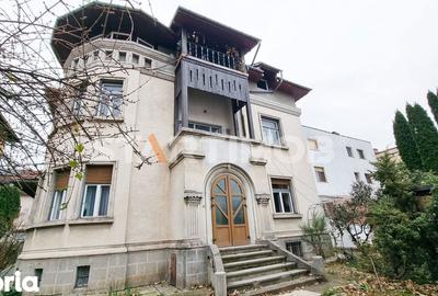 Apartament cu 4 camere decomandat în Centrul Istoric - 20