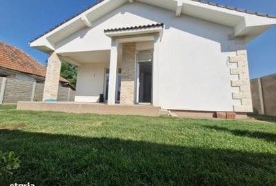 Casă cu 3 camere cu Teren 250 Mp în Bucovăț - 2