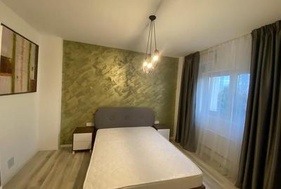 Apartament cu 5 camere semidecomandat, mobilat în P-ța Rosetti - 19